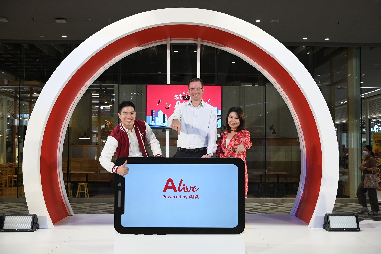 ALive Powered by AIA เปิดงาน สเตย์ เอ ไลฟ์ ออฟฟิศ แฟร์ อย่างเป็นทางการแล้ววันนี้